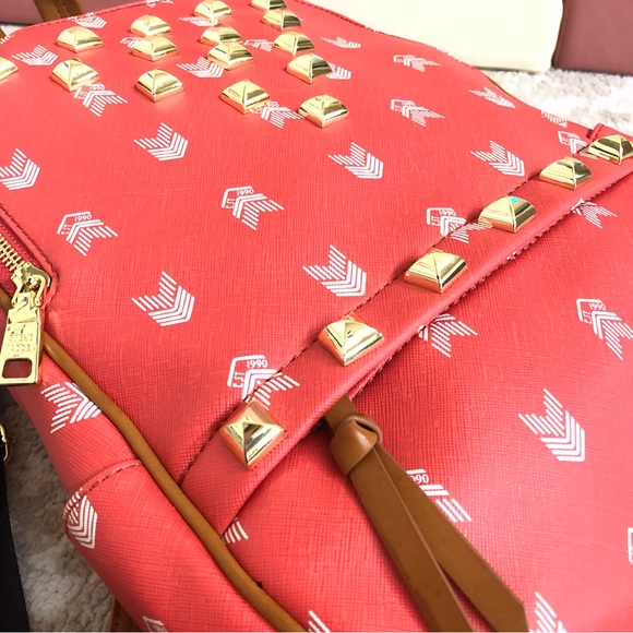 NWT Steve Madden Bscuti Backpack coral white - Picture 10 of 15